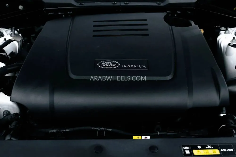 Land Rover Defender 2024 for Sale in Dubai Image-16