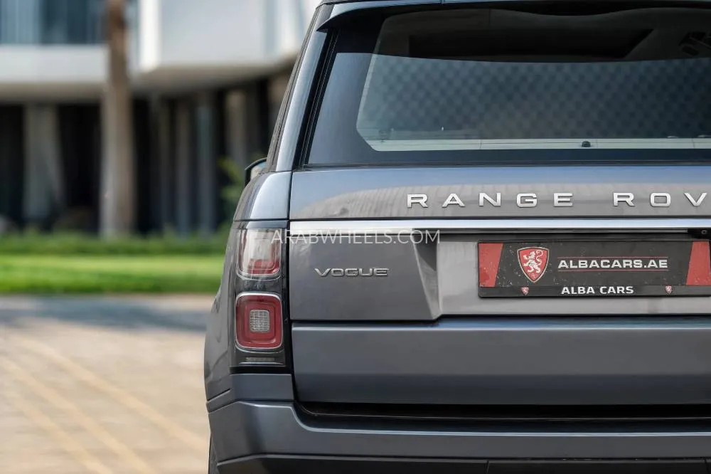 Land Rover Range Rover 2019 for Sale in Dubai Image-6