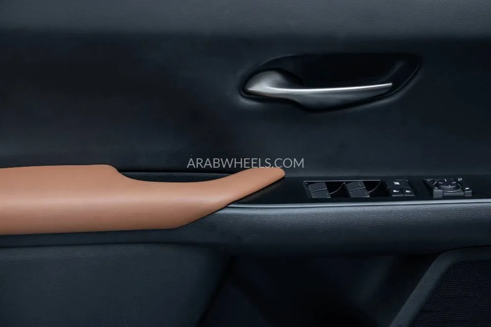 Lexus UX 2022 for Sale in Dubai Image-15