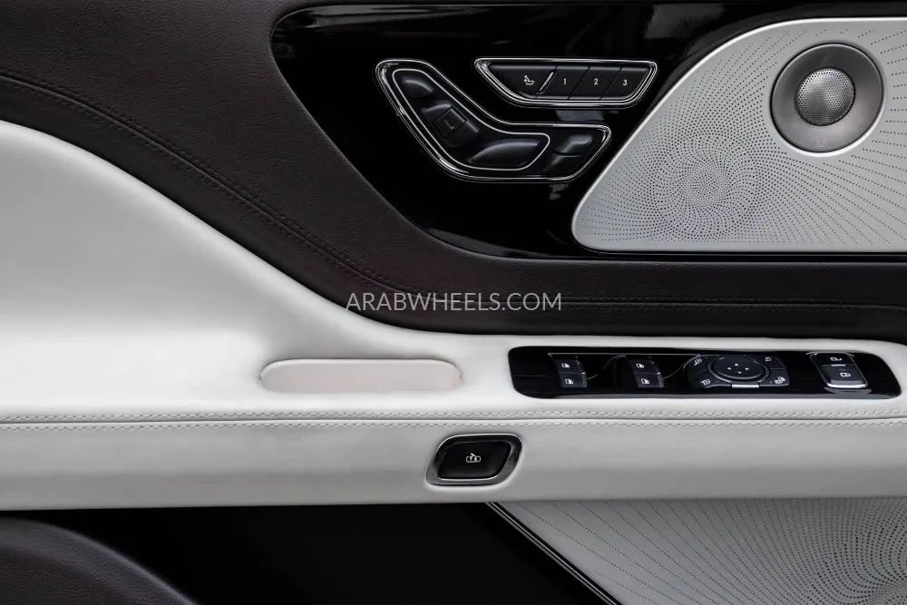 لينكون أفياتور 2023 for Sale in دبي Image-15