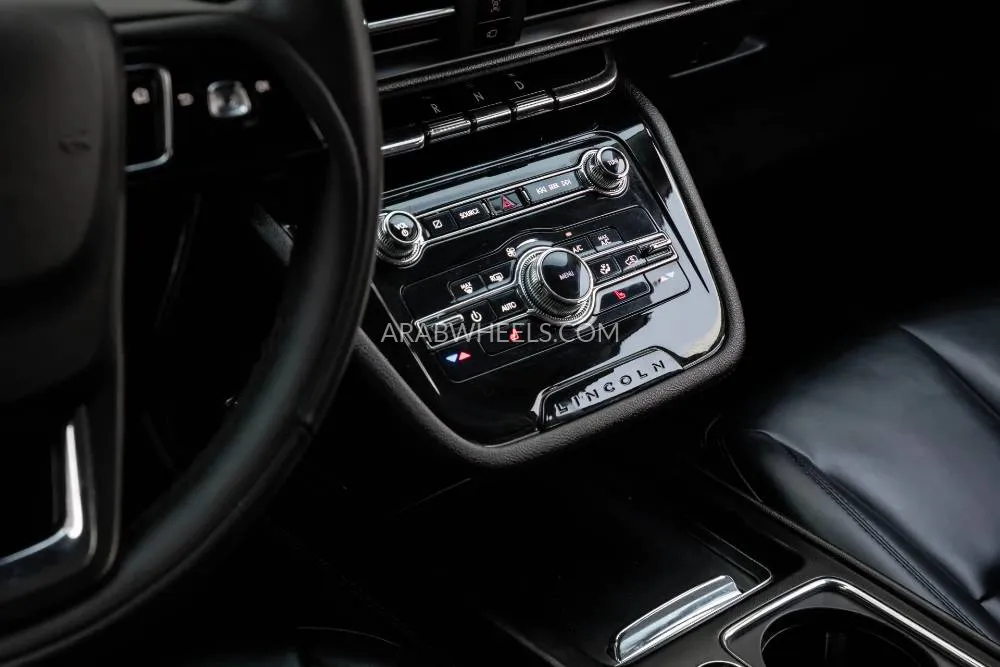 Lincoln Corsair 2022 for Sale in Dubai Image-10