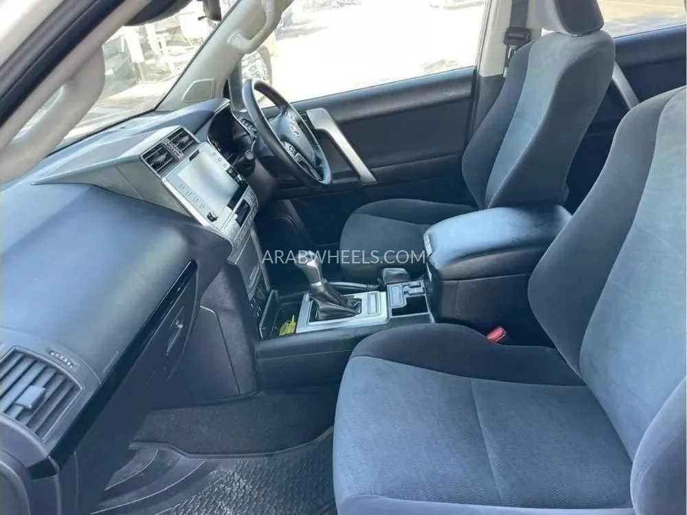 تويوتا لاند كروزر برادو 2021 for Sale in دبي Image-12