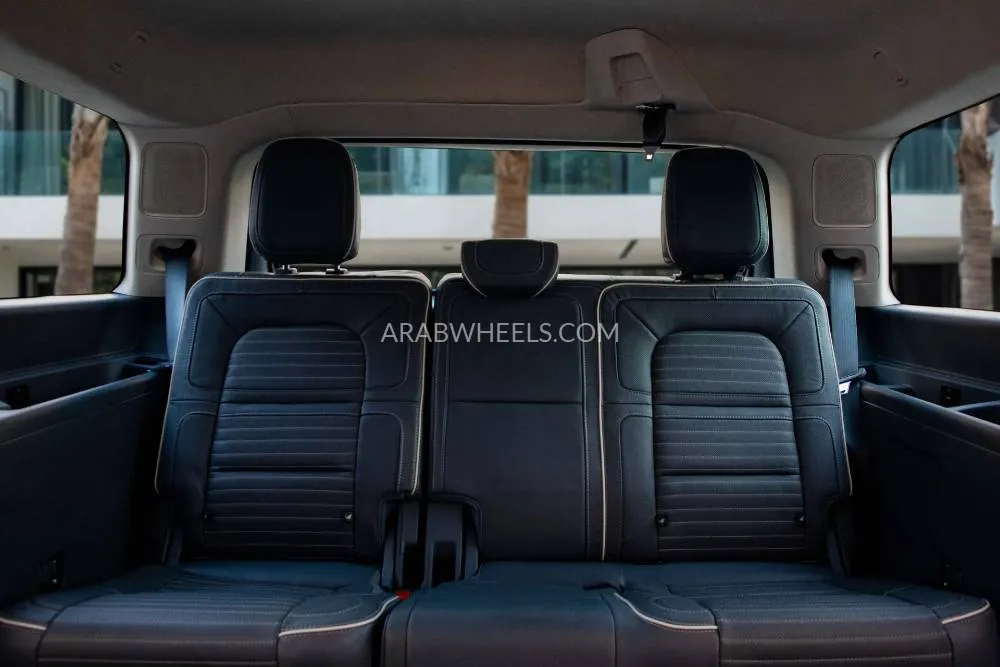 Lincoln Navigator 2021 for Sale in Dubai Image-14