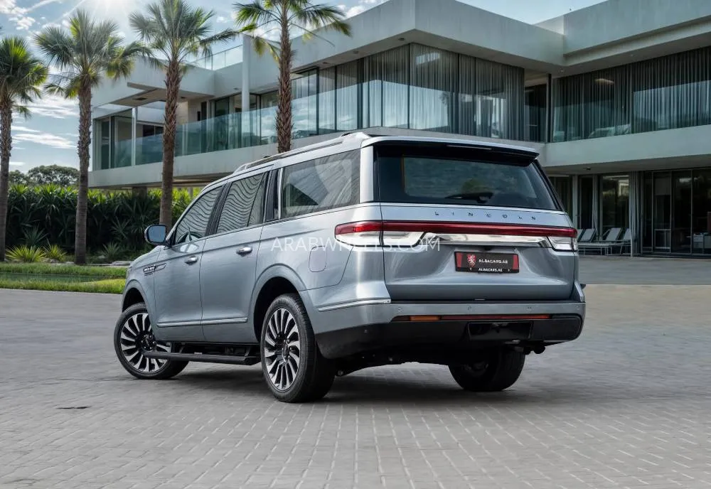 Lincoln Navigator 2023 for Sale in Dubai Image-21