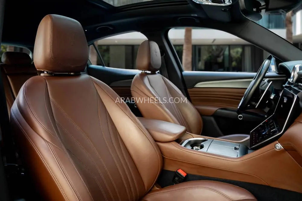 Maserati Grecale 2023 for Sale in Dubai Image-11