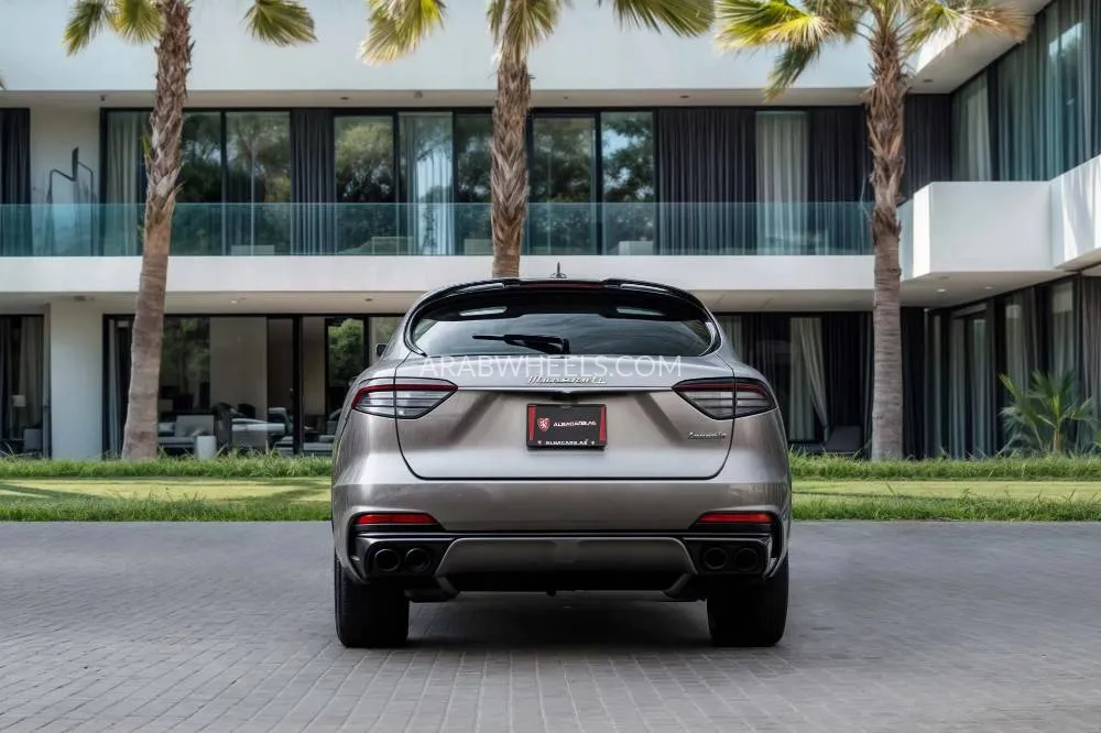 Maserati Levante 2022 for Sale in Dubai Image-4