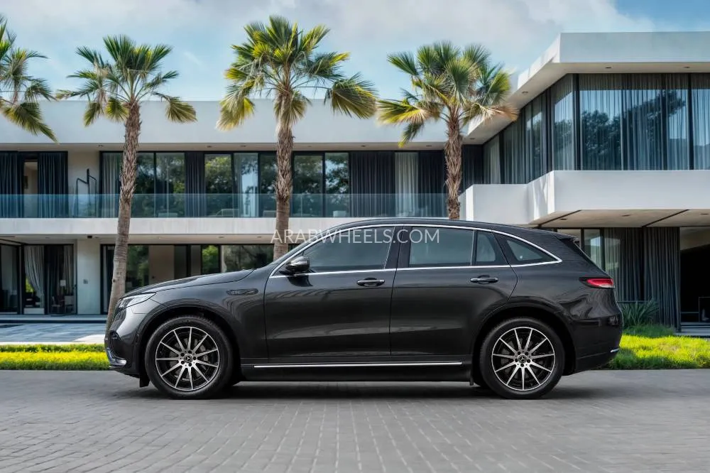 Mercedes Benz EQC 2021 for Sale in Dubai Image-2