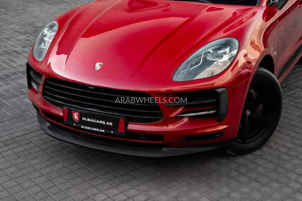 Porsche Macan 2019 for Sale in Dubai Image-7
