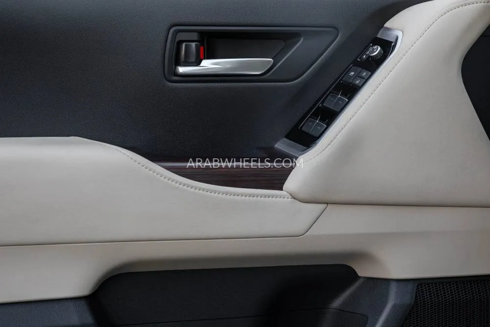 Toyota Land Cruiser 2022 for Sale in Dubai Image-16