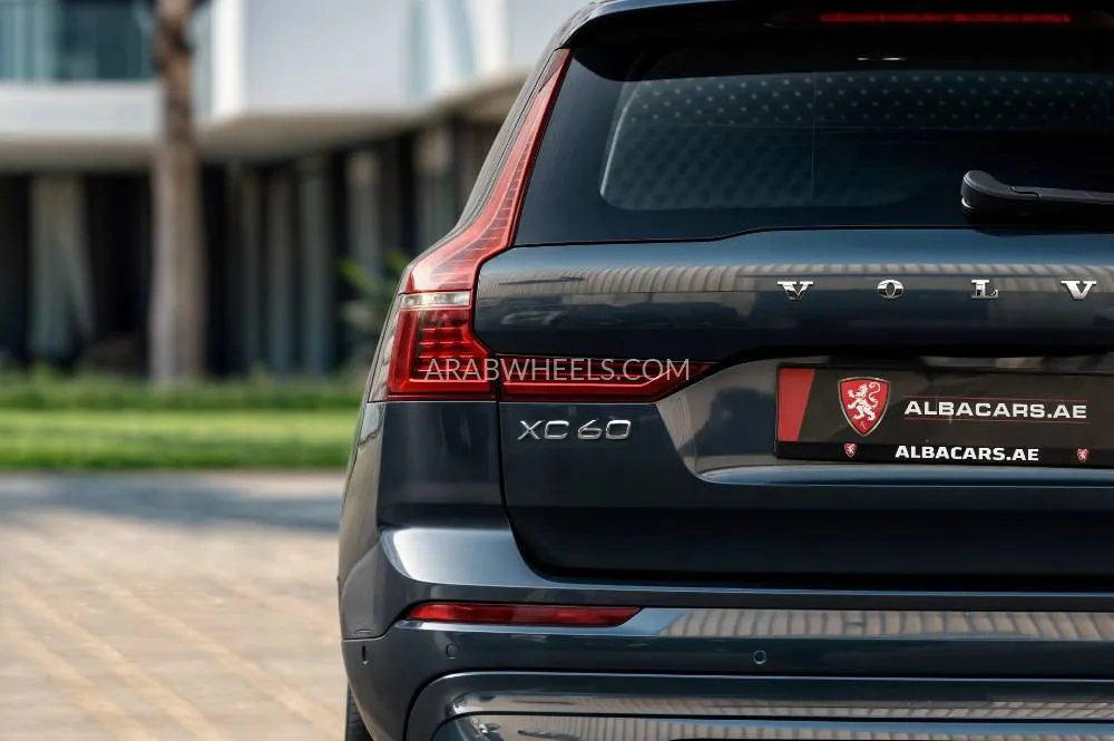 Volvo XC60 2024 for Sale in Dubai Image-6