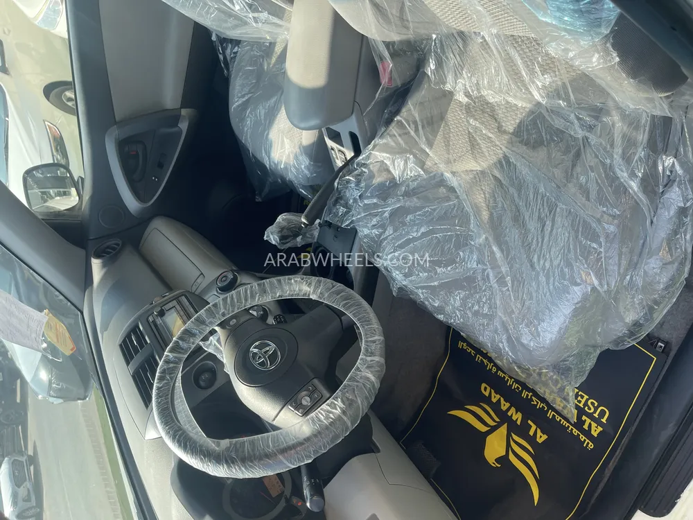 Toyota Rav4 2012 for Sale in Ras Al Khaimah Image-4