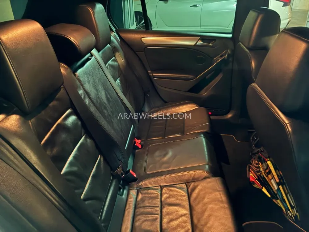 Volkswagen Golf R 2013 for Sale in Abu Dhabi Image-10