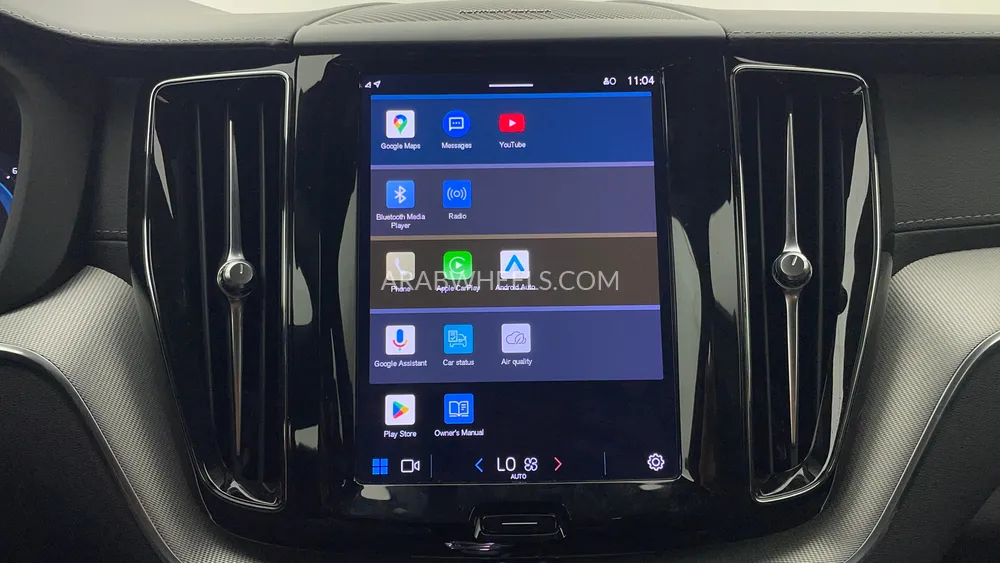 Volvo XC60 2023 for Sale in Dubai Image-38