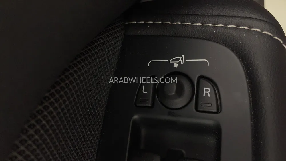 Volvo XC60 2023 for Sale in Dubai Image-46