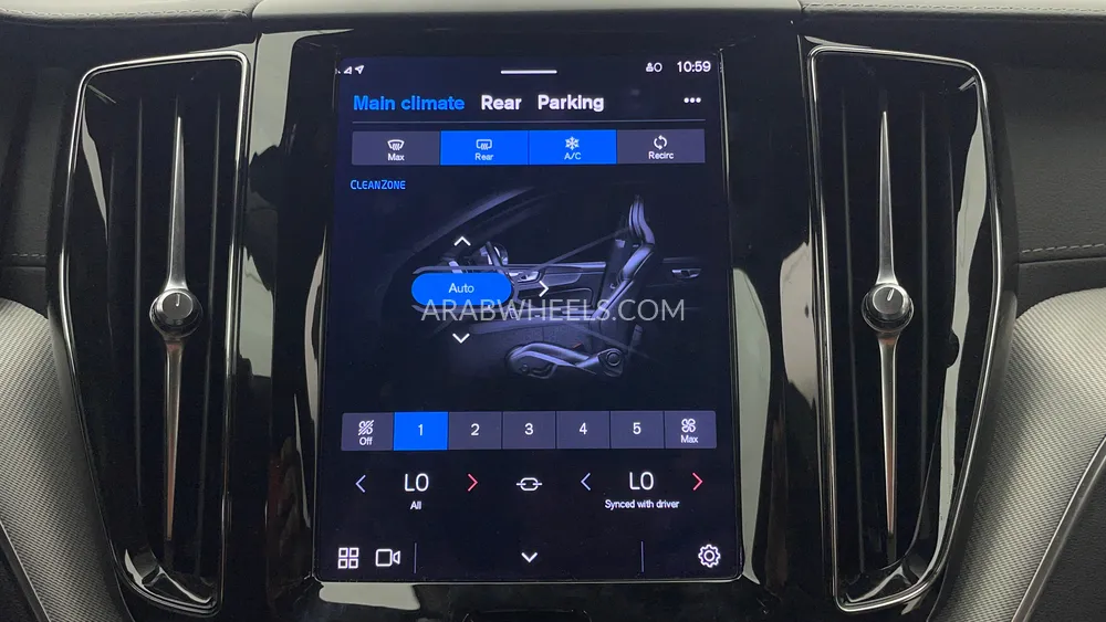 Volvo XC60 2023 for Sale in Dubai Image-49