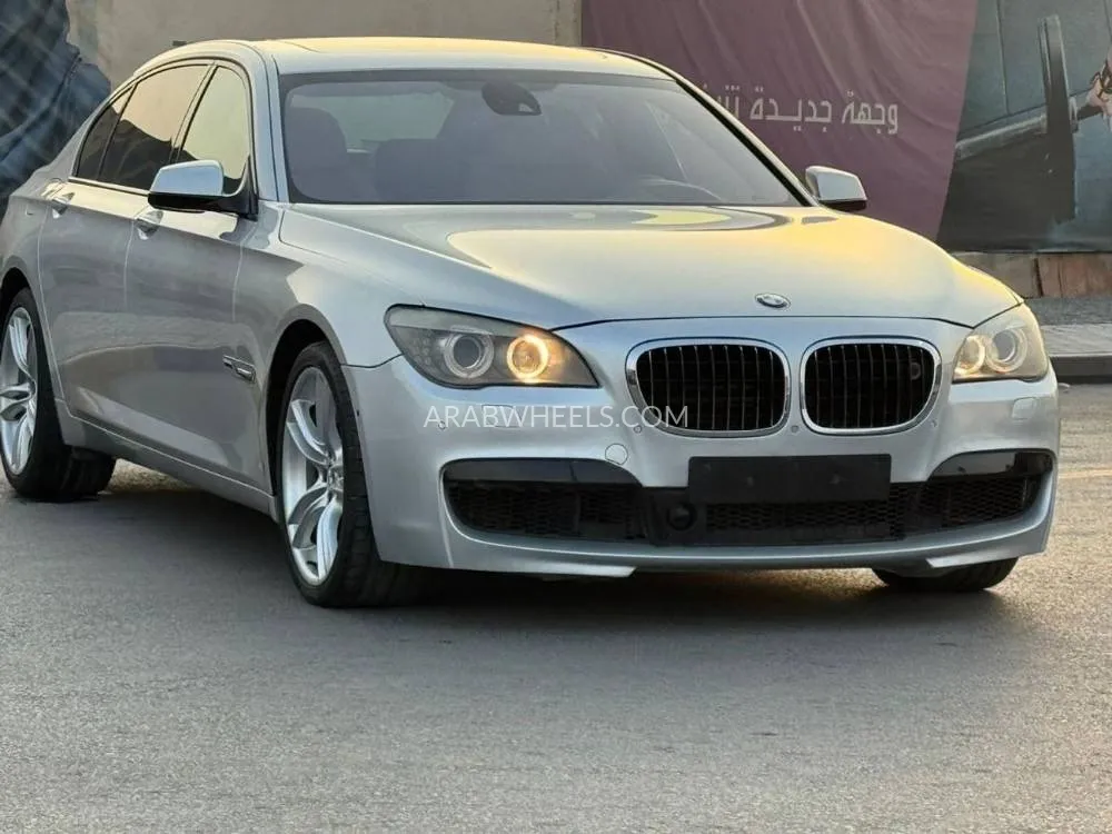 BMW 7 series 2011 for Sale in Sharjah Image-3