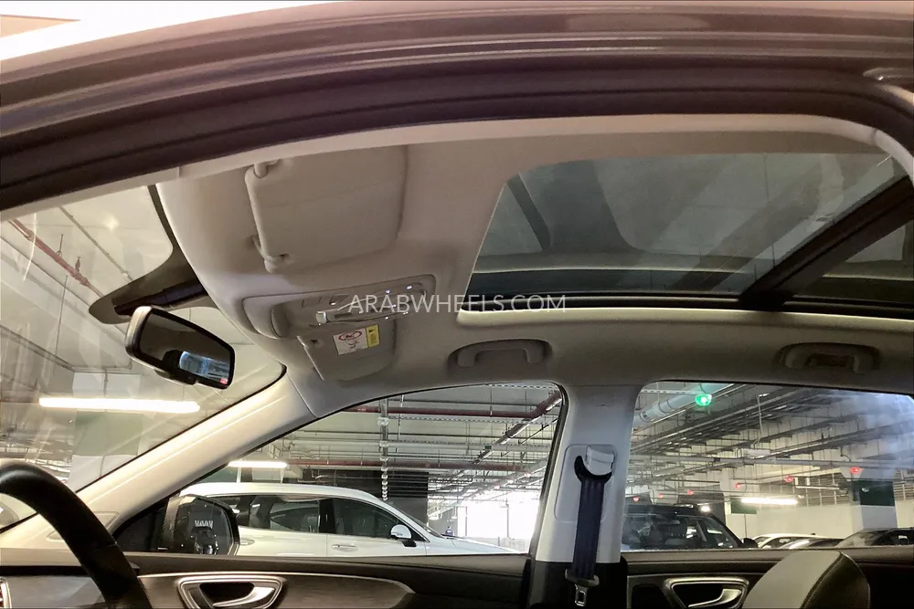 إم جي RX5 2025 for Sale in دبي Image-19