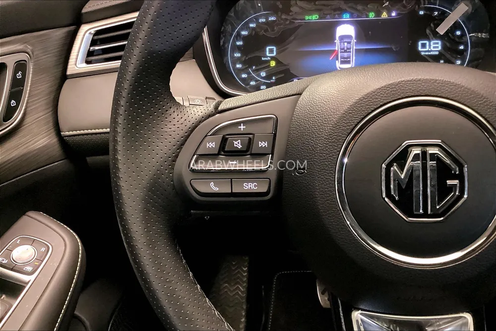 إم جي RX5 2025 for Sale in دبي Image-23