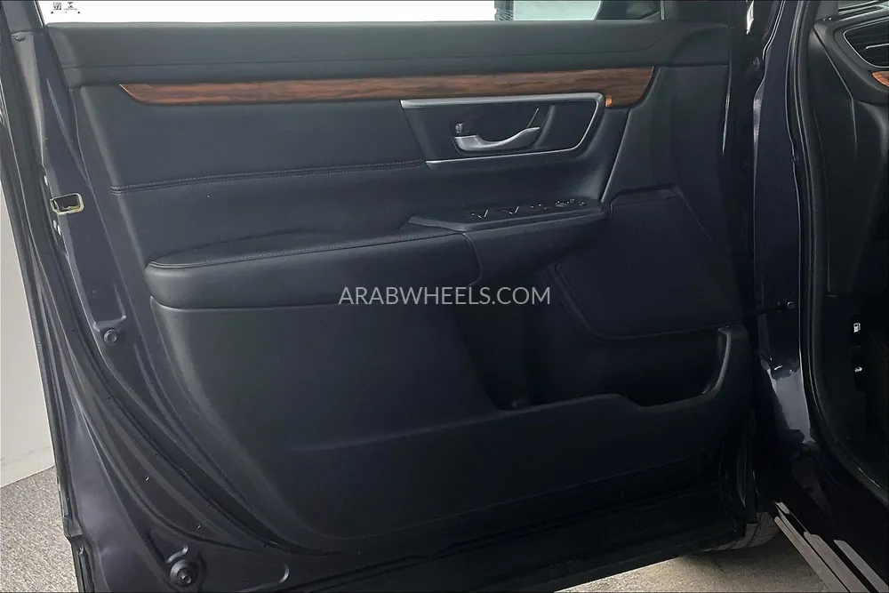 Honda CR-V 2022 for Sale in Sharjah Image-19