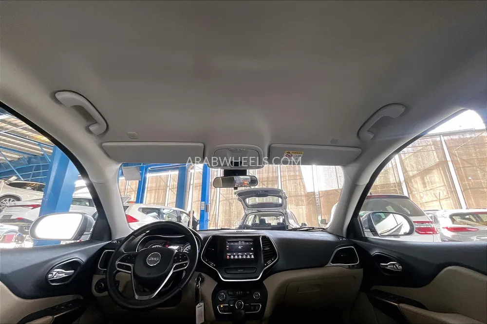 Jeep Cherokee 2020 for Sale in Sharjah Image-20