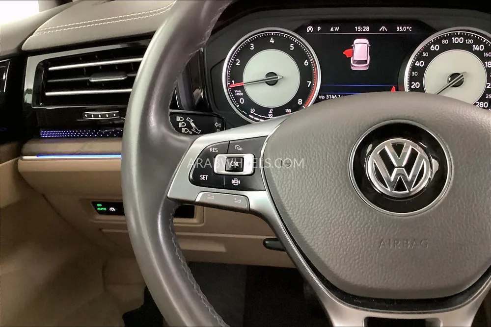 Volkswagen Touareg 2018 for Sale in Sharjah Image-20