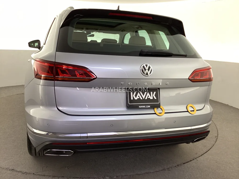 Volkswagen Touareg 2018 for Sale in Sharjah Image-26