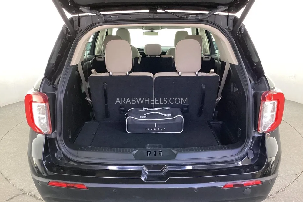 Ford Explorer 2022 for Sale in Dubai Image-14