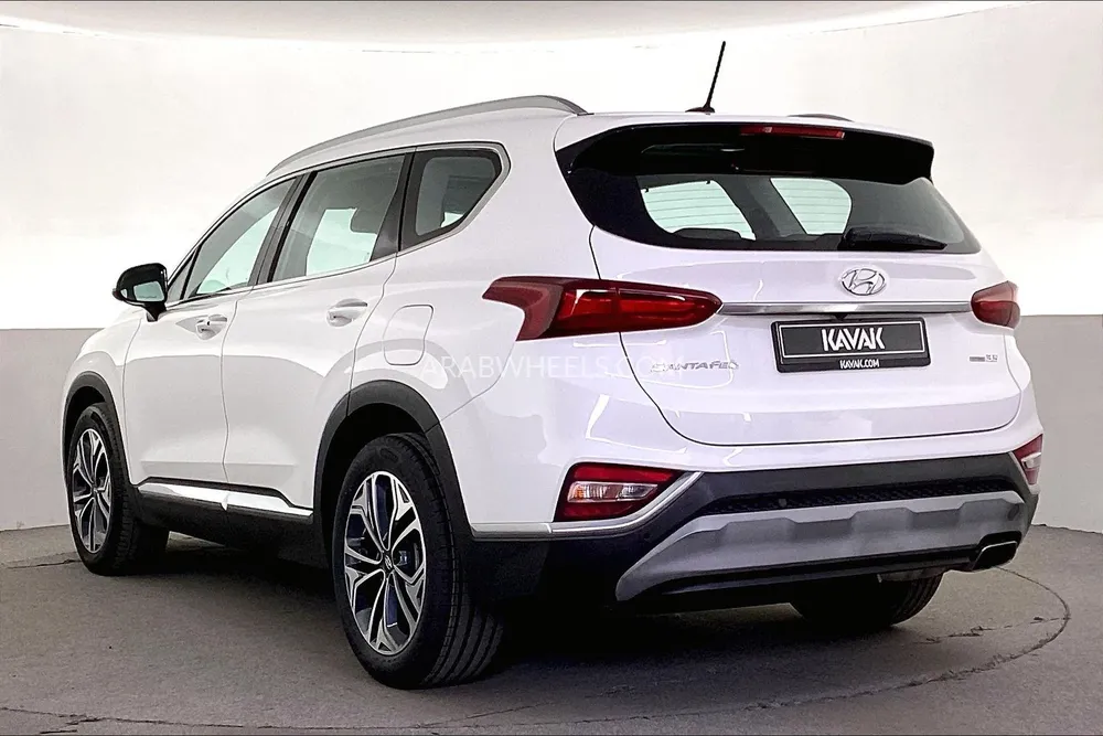 Hyundai Santa Fe 2020 for Sale in Sharjah Image-4