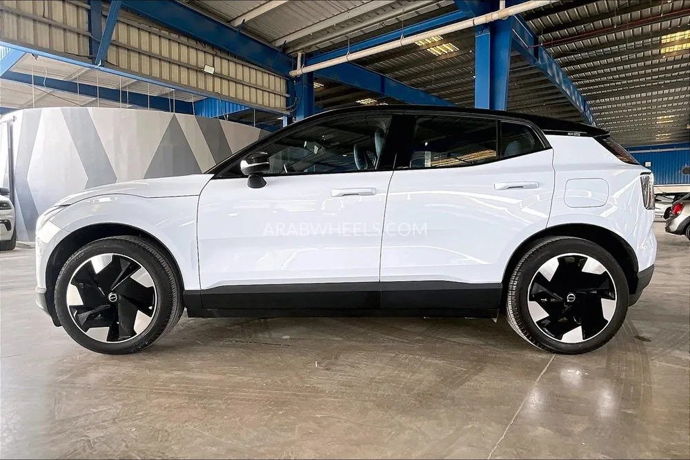 Volvo EX30 2024 for Sale in Sharjah Image-7