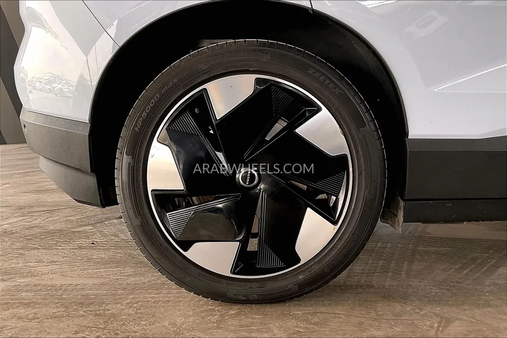 Volvo EX30 2024 for Sale in Sharjah Image-9