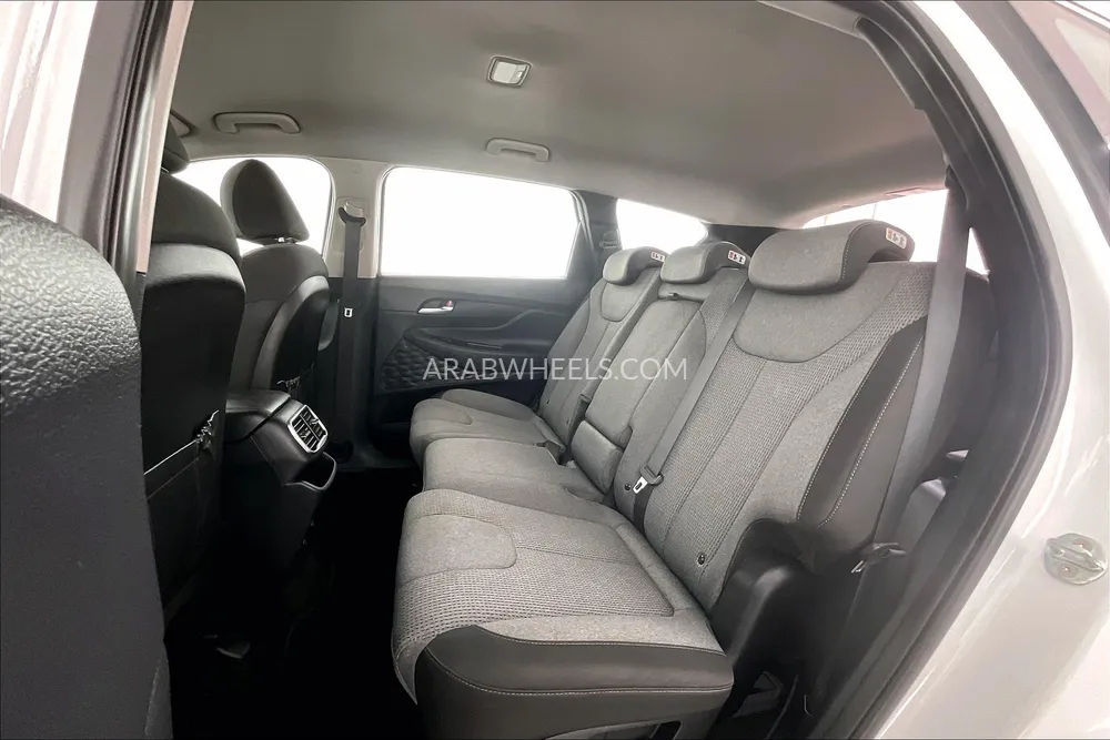 Hyundai Santa Fe 2022 for Sale in Dubai Image-27