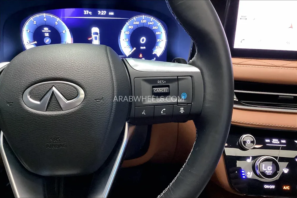 Infiniti QX60 2024 for Sale in Sharjah Image-18