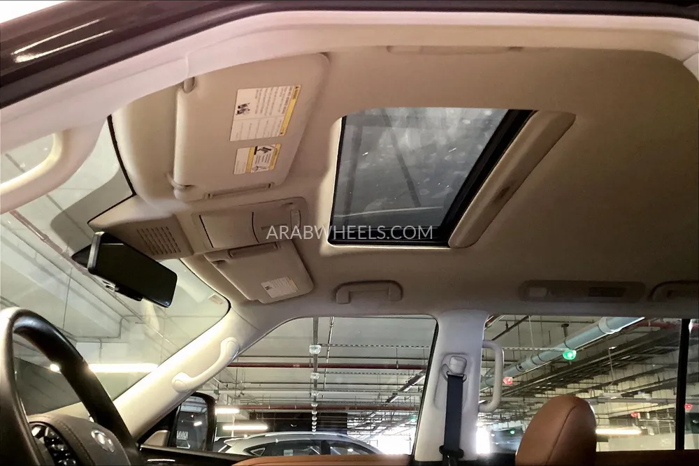 Infiniti QX80 2023 for Sale in Dubai Image-18