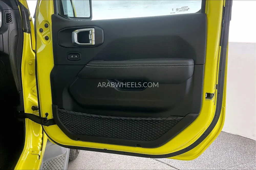 Jeep Wrangler 2023 for Sale in Dubai Image-25