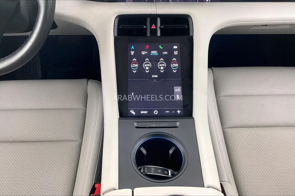 بورشه تايكان 2022 for Sale in الشارقة Image-24