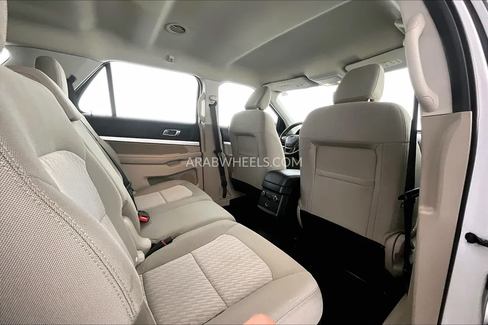 Ford Explorer 2018 for Sale in Sharjah Image-27