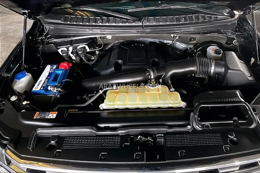 Ford Expedition 2021 for Sale in Sharjah Image-21