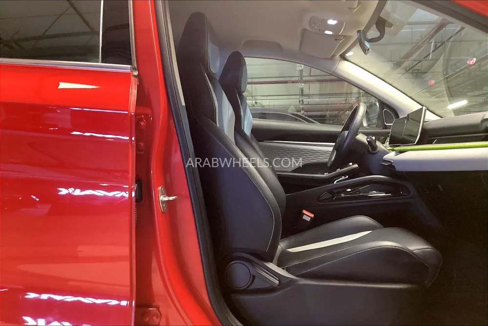 جيلي كولراي 2024 for Sale in دبي Image-12