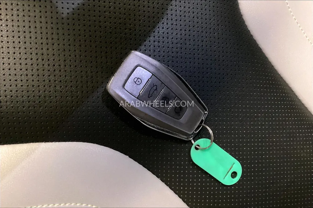 جيلي كولراي 2024 for Sale in دبي Image-16