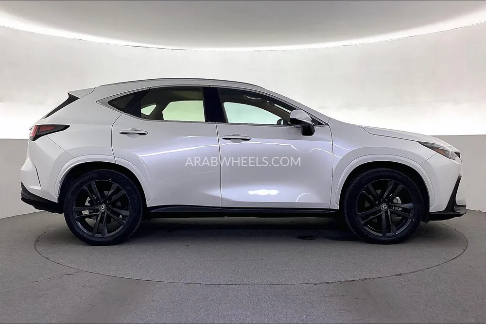 لكزس NX 2024 for Sale in الشارقة Image-8