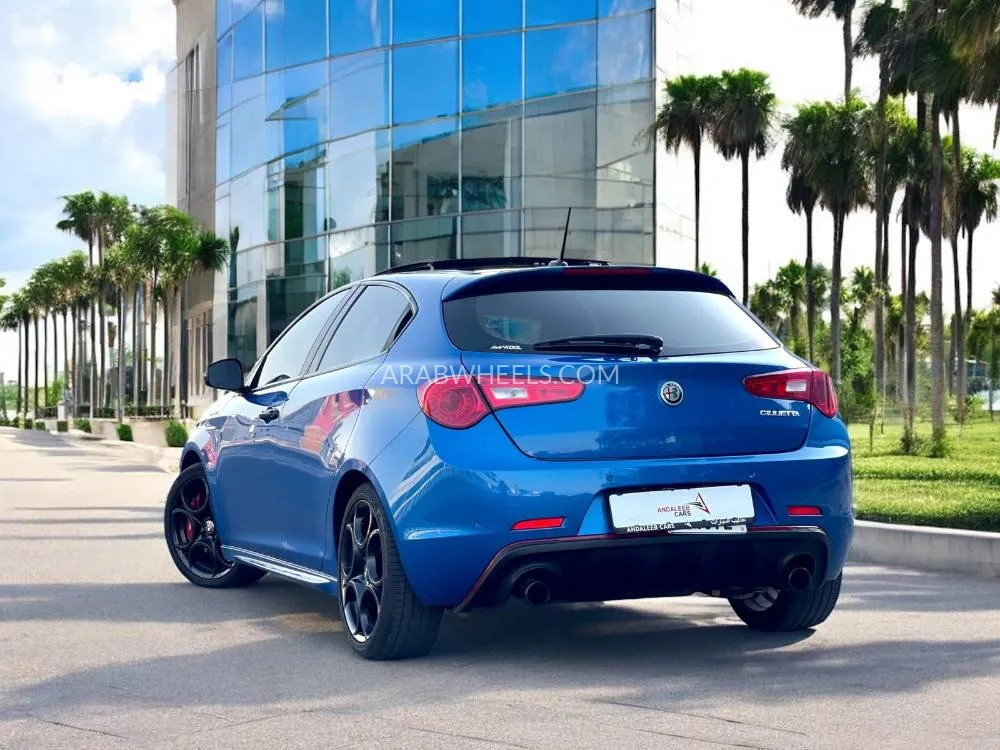 الفا روميو جولييتا 2021 for Sale in دبي Image-8