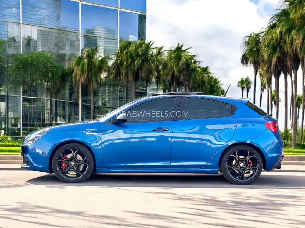 الفا روميو جولييتا 2021 for Sale in دبي Image-9