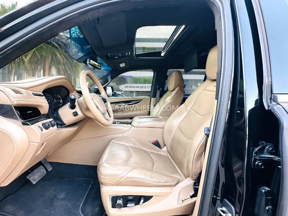 Cadillac Escalade 2019 for Sale in Dubai Image-17