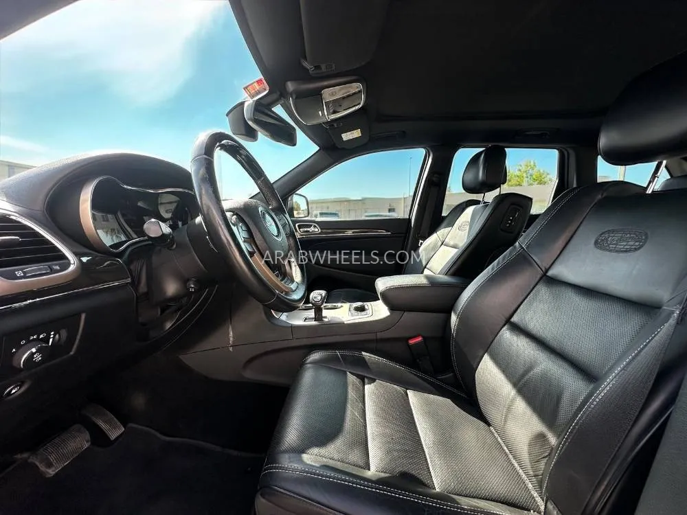 Jeep Grand Cherokee 2019 for Sale in Dubai Image-18