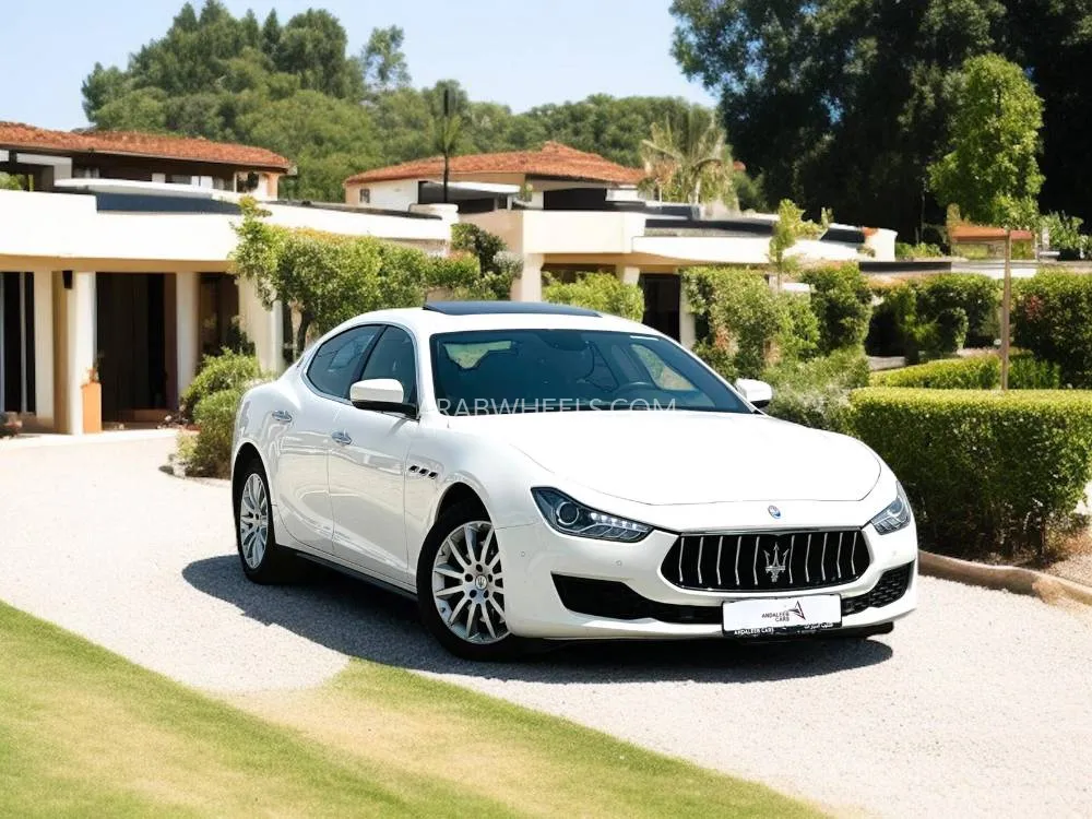 Maserati Ghibli 2019 for Sale in Dubai Image-4
