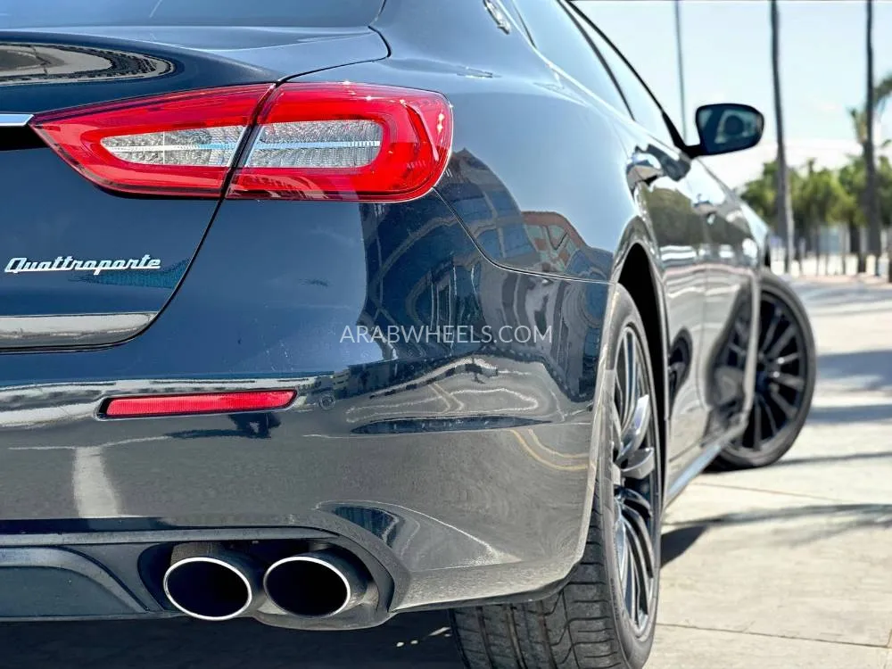Maserati Quattroporte 2017 for Sale in Dubai Image-10
