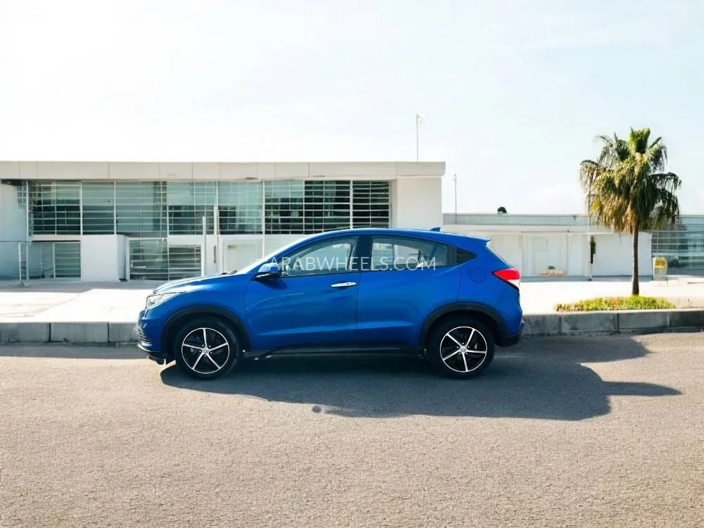 Honda HR-V 2021 for Sale in Dubai Image-9