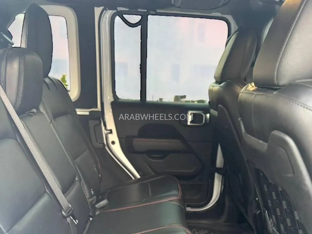 Jeep Wrangler 2023 for Sale in Dubai Image-18