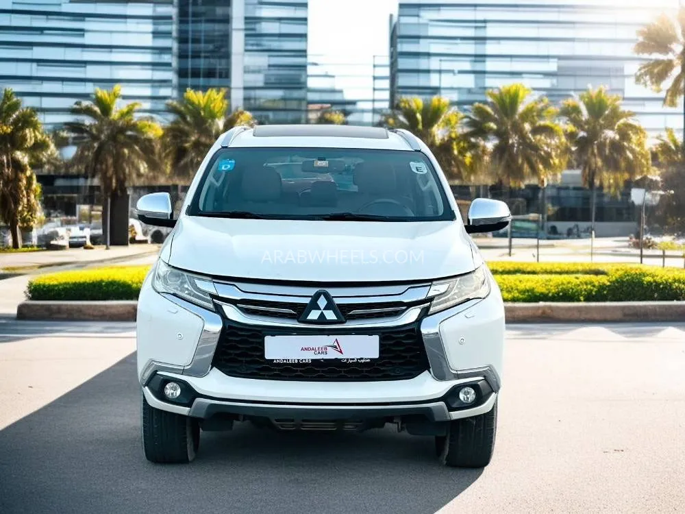 Mitsubishi Montero Sport 2017 for Sale in Dubai Image-3