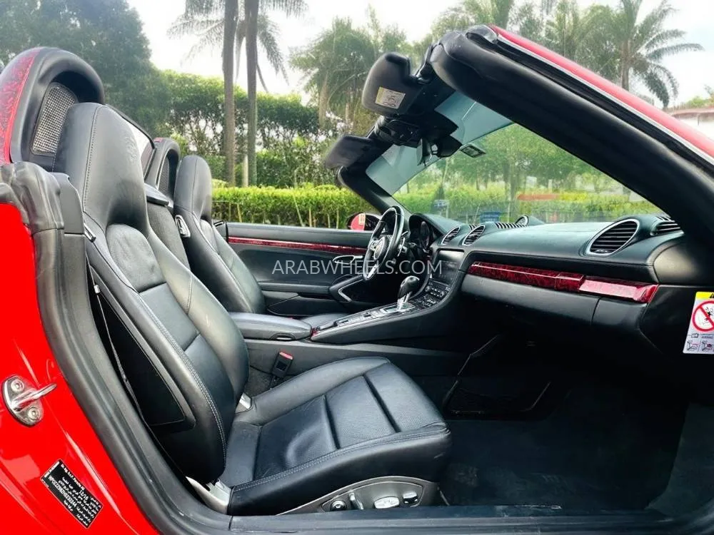 Porsche Boxster 2017 for Sale in Dubai Image-1